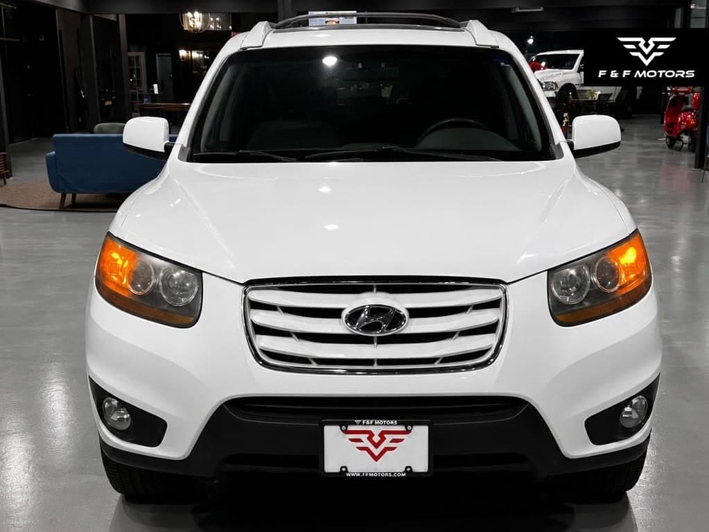 2011 Hyundai Santa Fe SE photo 5