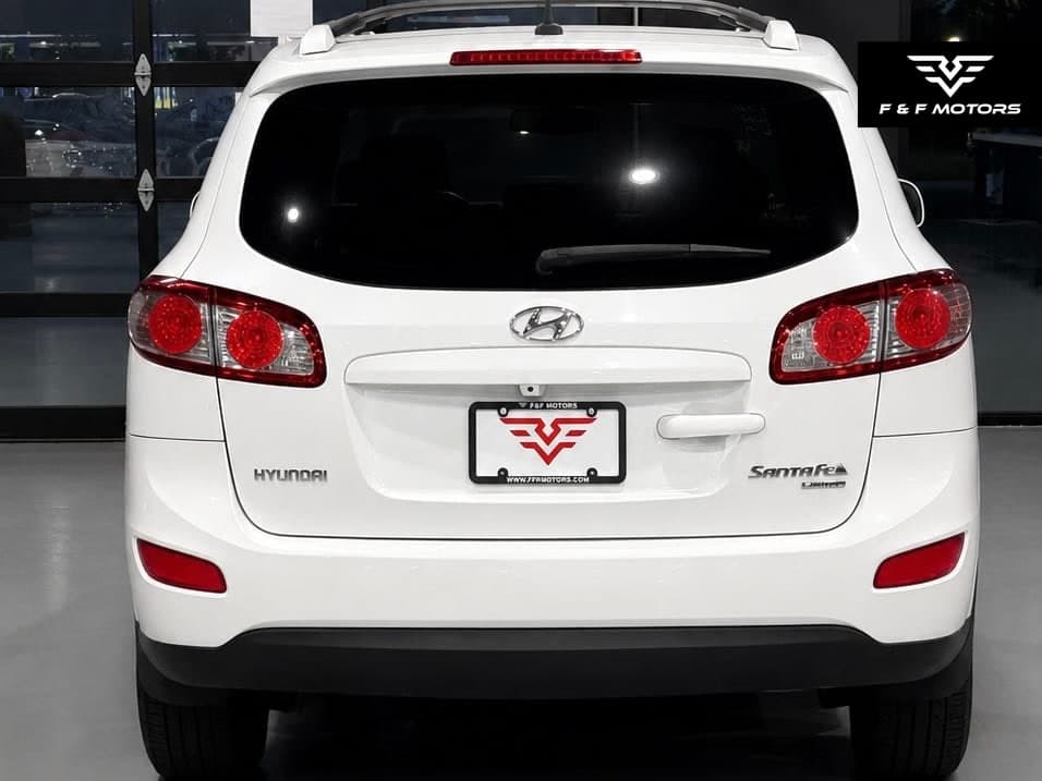 2011 Hyundai Santa Fe SE photo 6