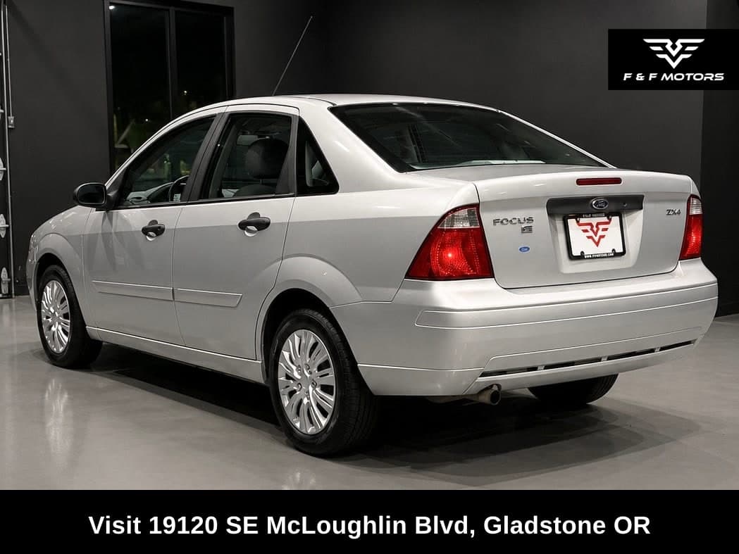 2002 Ford Focus SE — Exterior