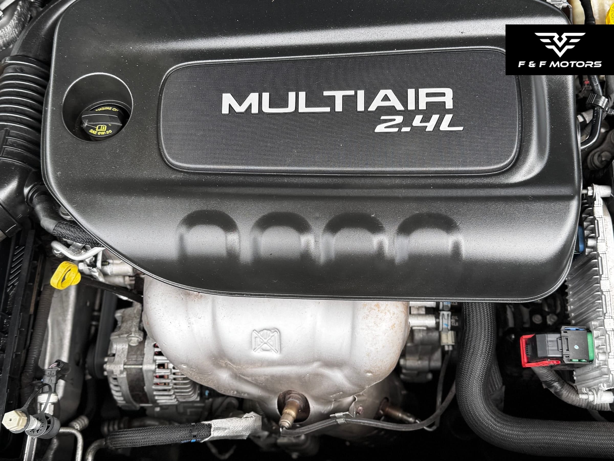 2015 Chrysler 200 Limited — Engine