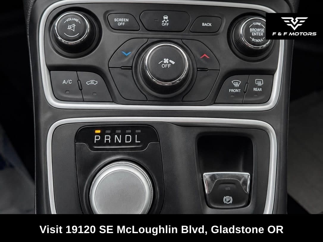 2015 Chrysler 200 Limited photo 20