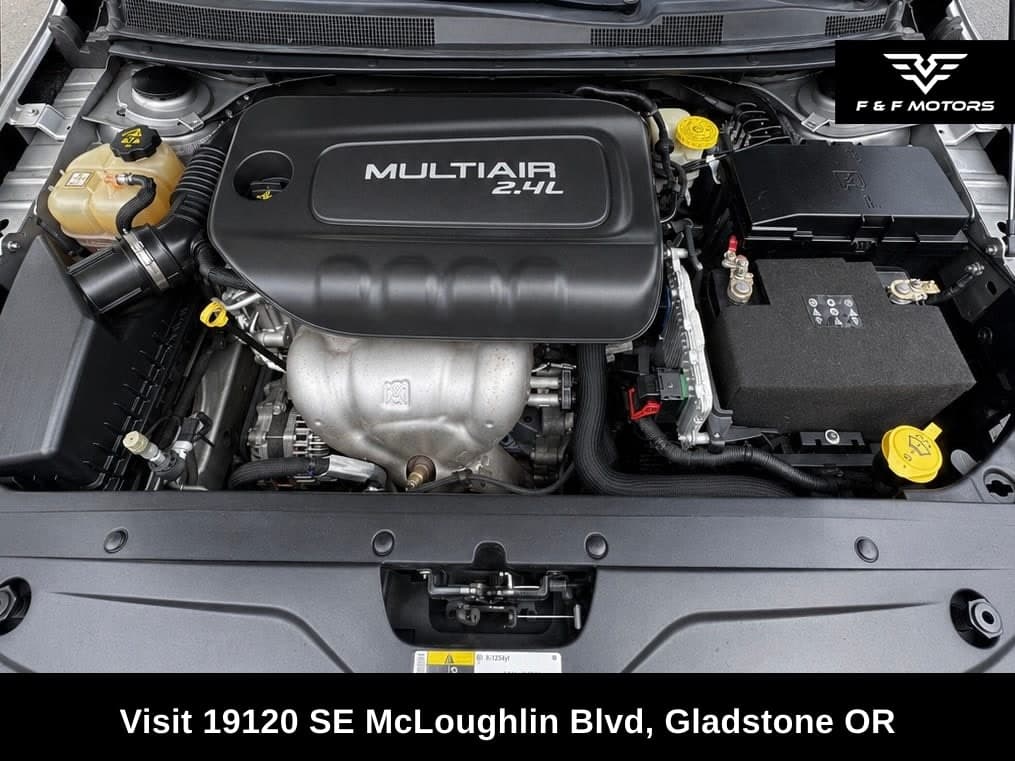 2015 Chrysler 200 Limited — Engine