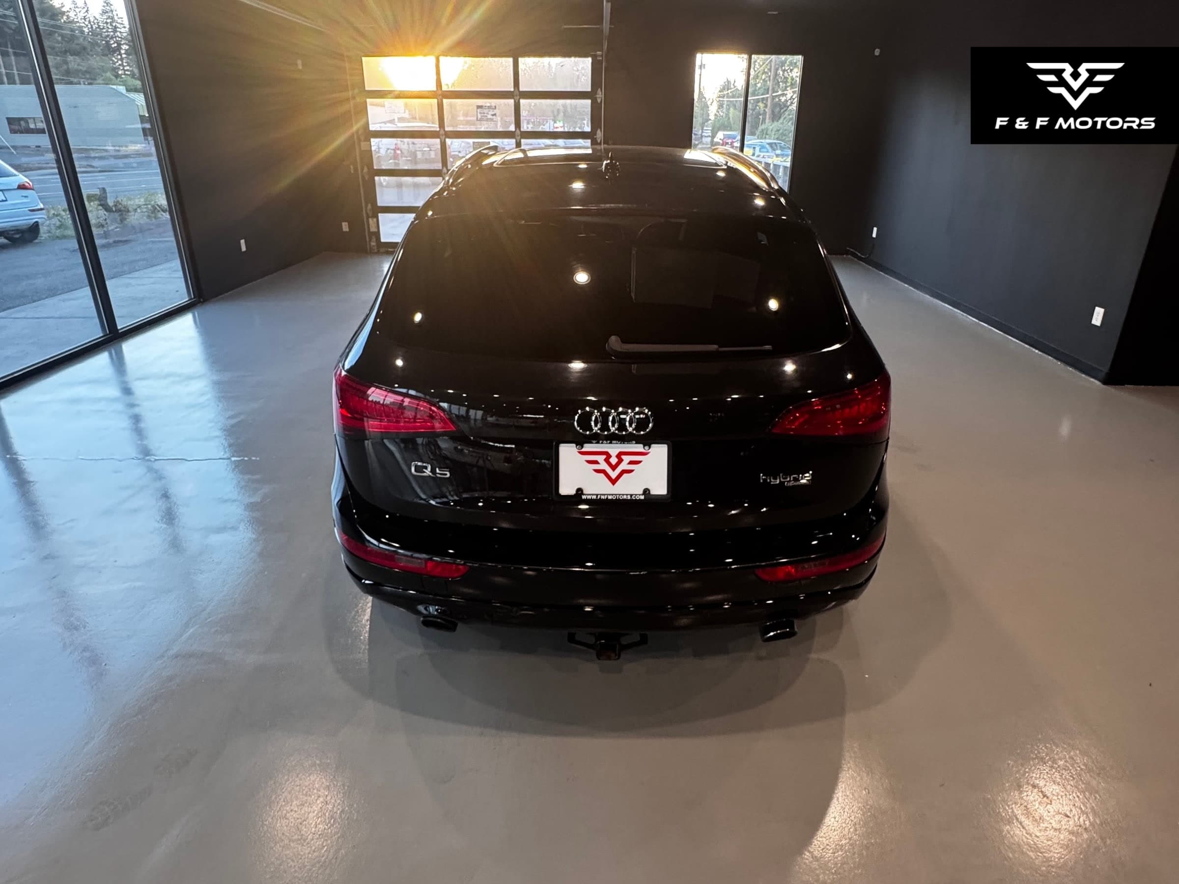 2013 Audi Q5 Hybrid 2.0T Prestige — Exterior