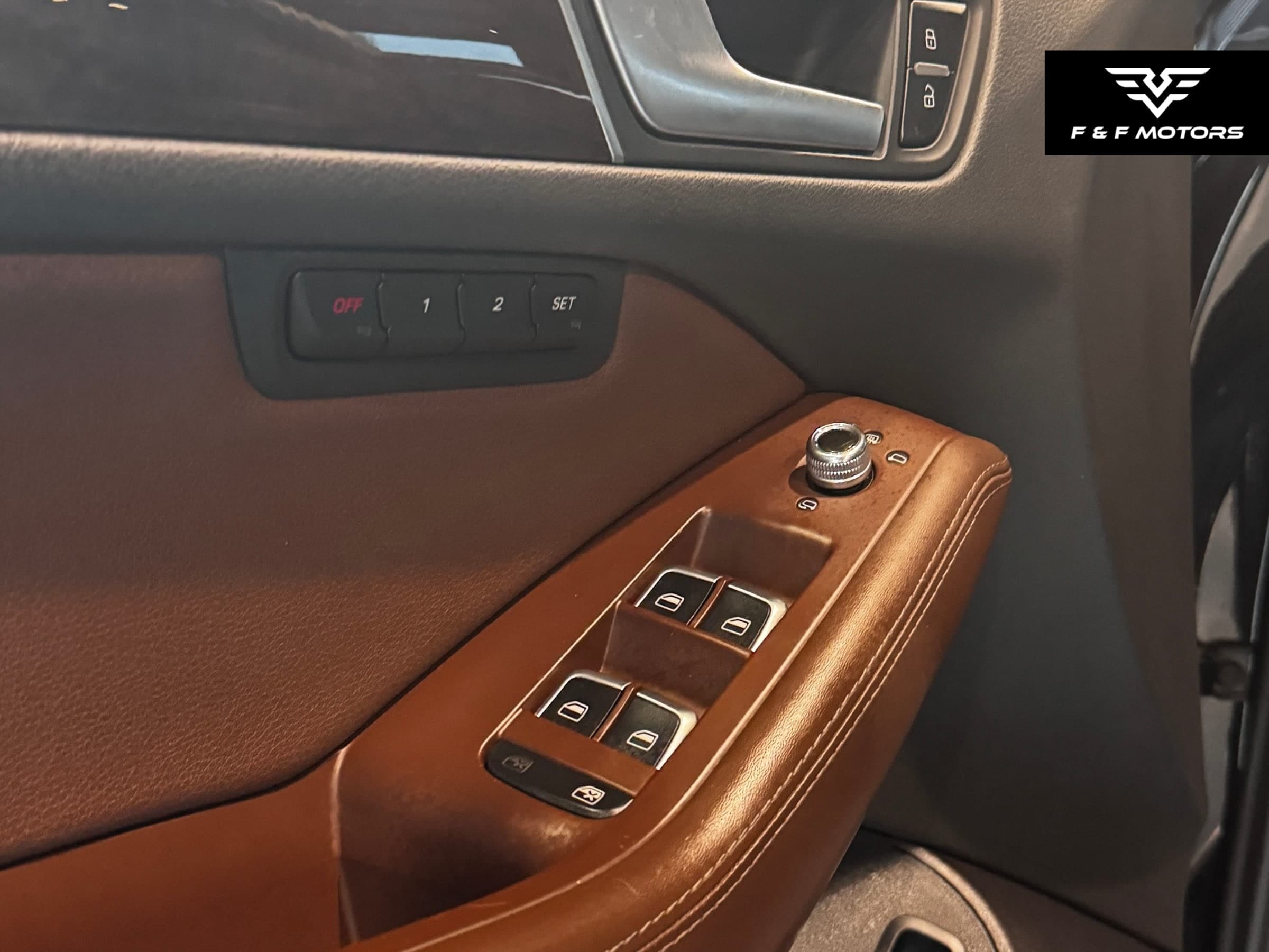 2013 Audi Q5 Hybrid 2.0T Prestige — Interior