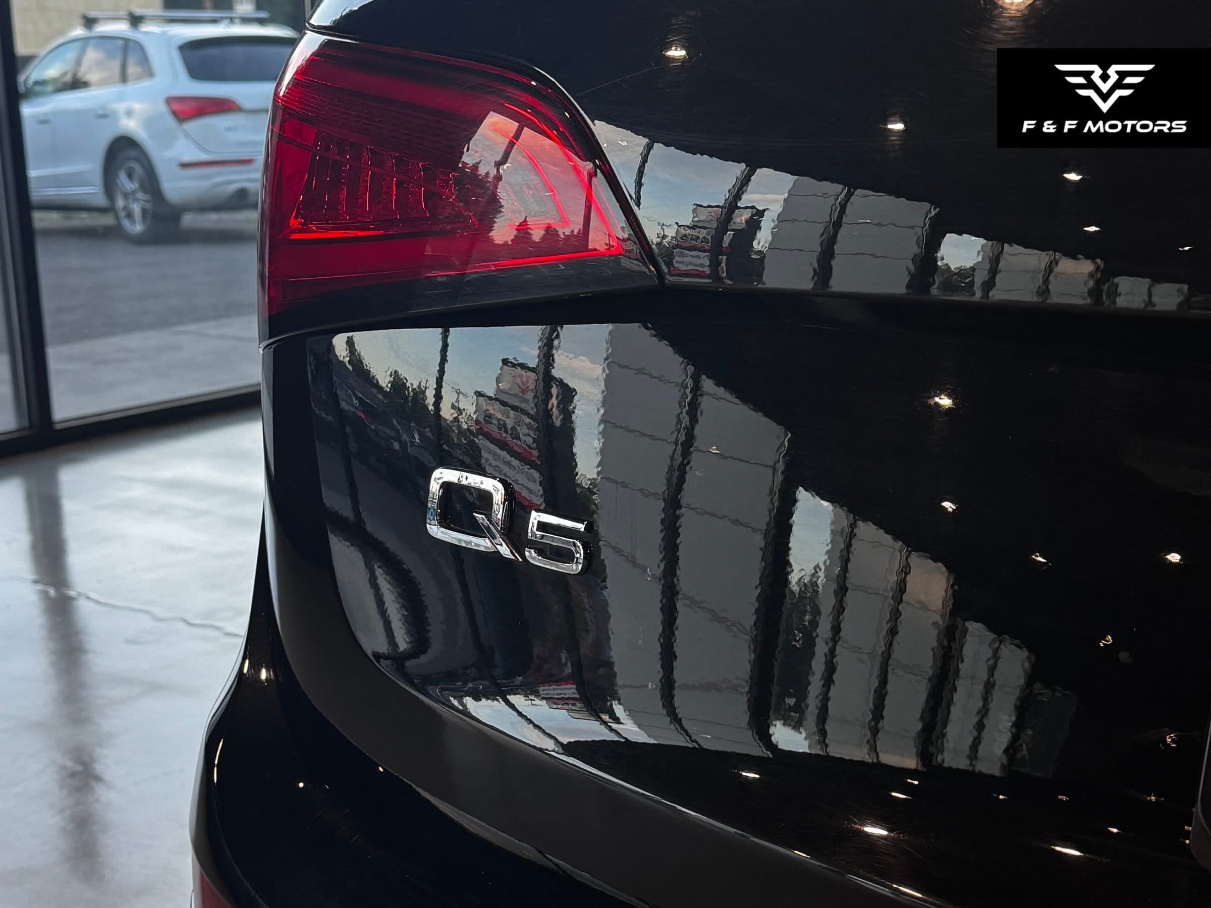 2013 Audi Q5 Hybrid 2.0T Prestige — Damage