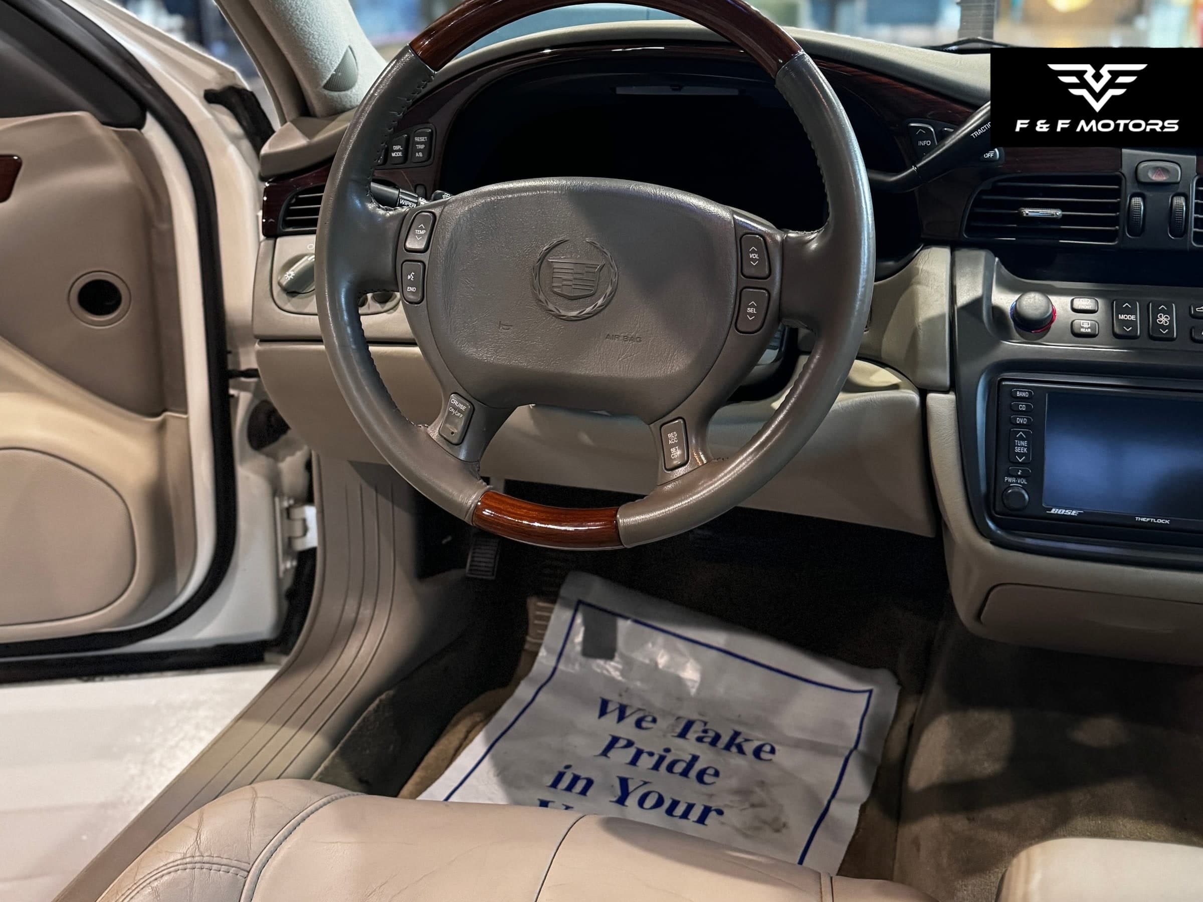 2002 Cadillac Deville DHS — Interior