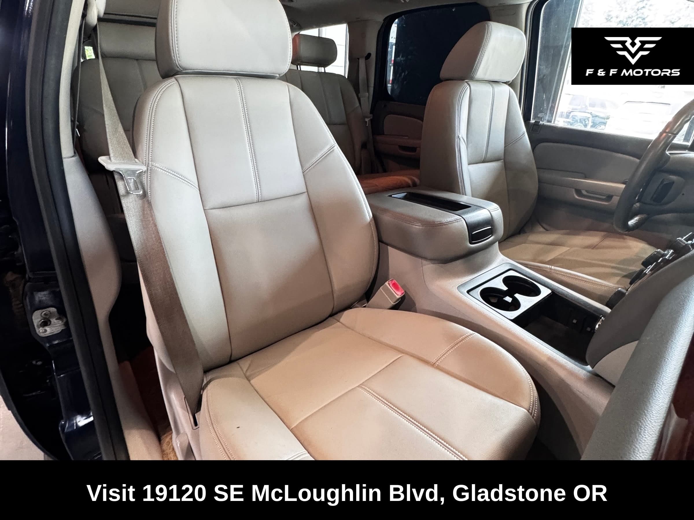 2009 Chevrolet Tahoe LT1 — Interior