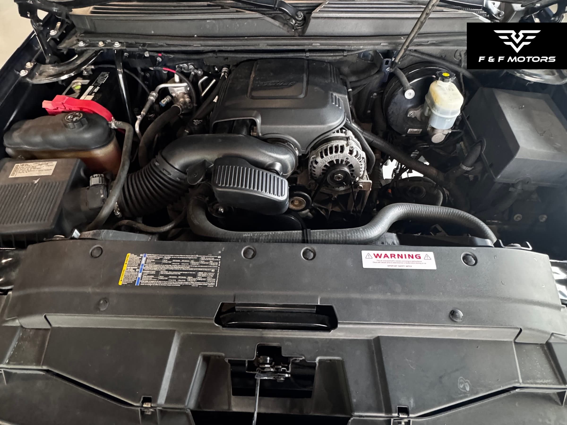 2009 Chevrolet Tahoe LT1 — Engine