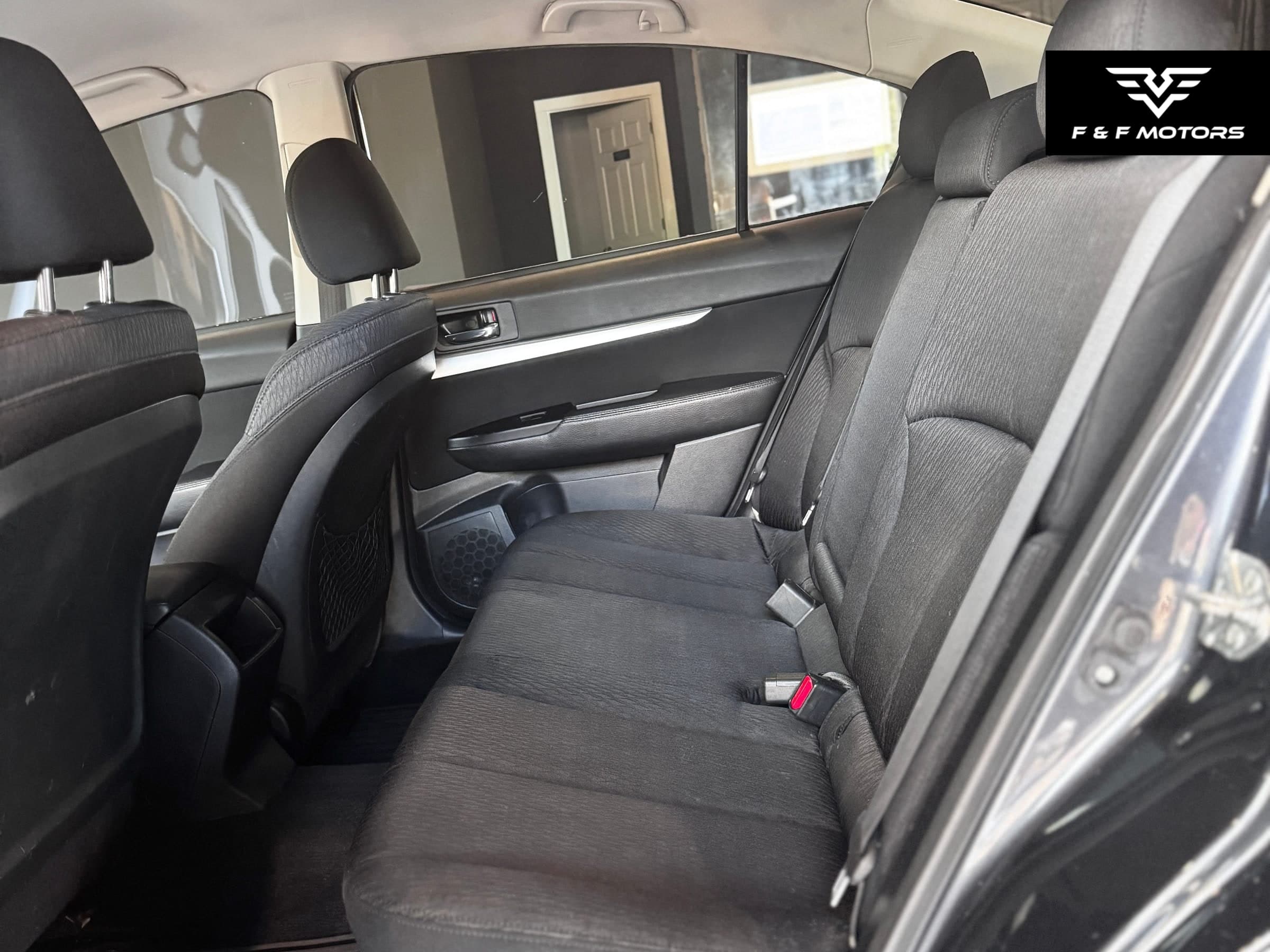 2010 Subaru Impreza 2.5i Premium — Interior