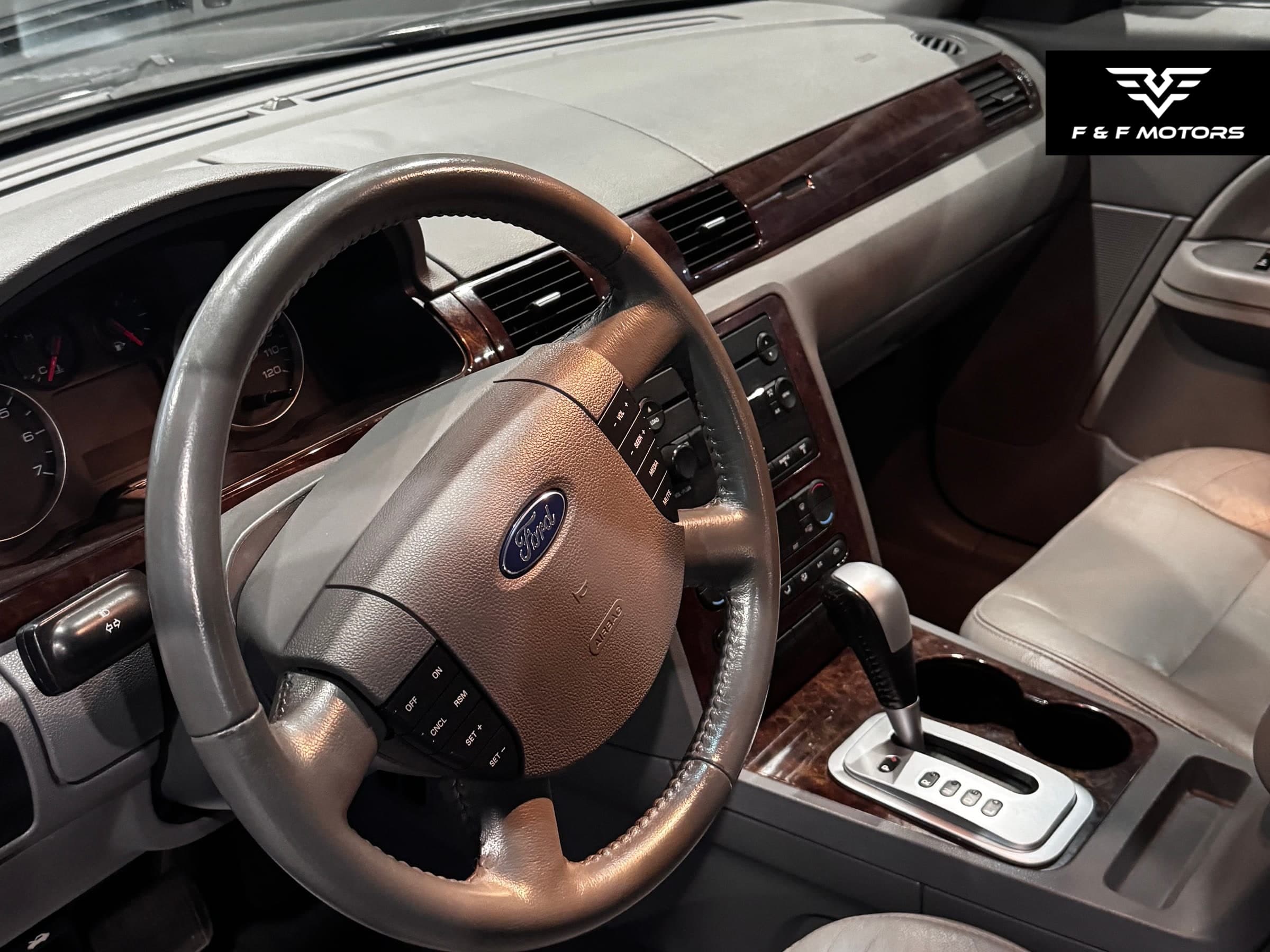 2006 Ford Five Hundred SEL — Interior