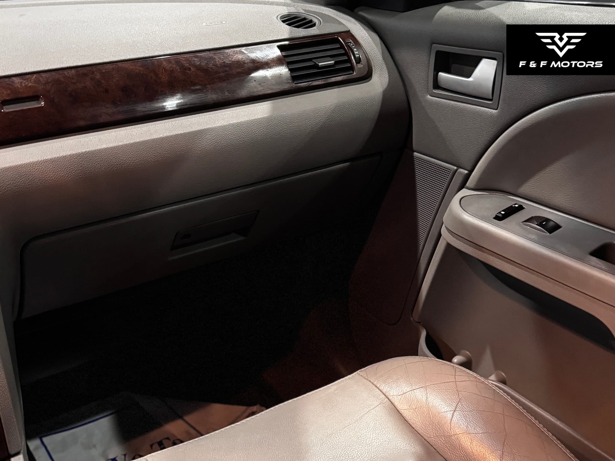 2006 Ford Five Hundred SEL — Interior