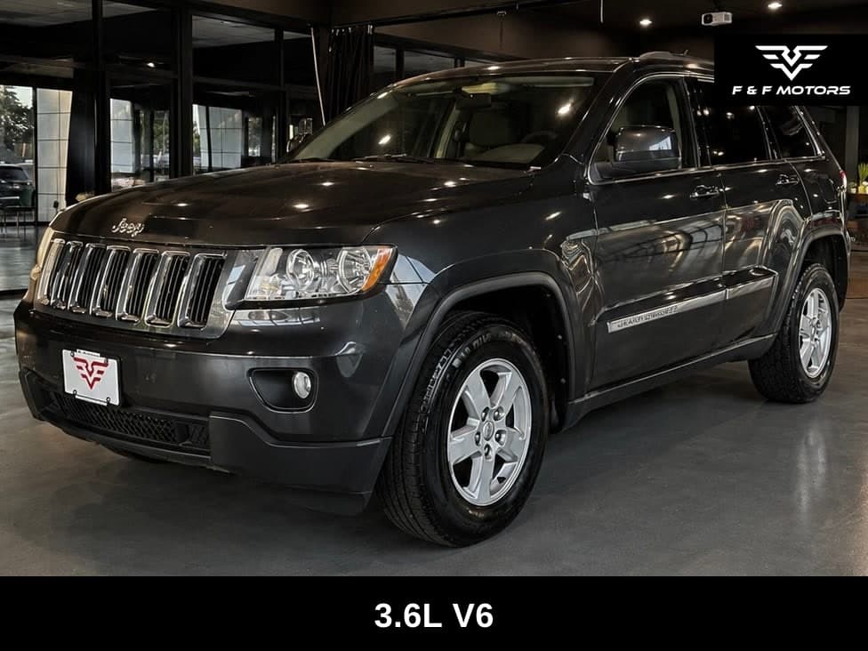 2011 Jeep Grand Cherokee Laredo — Exterior