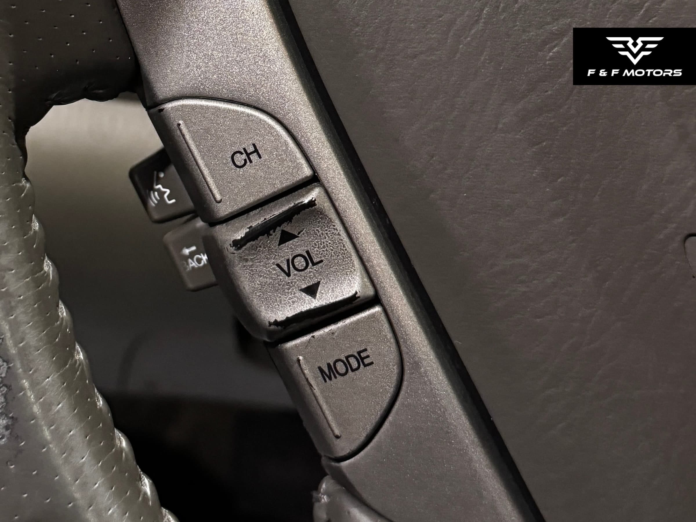 2006 Honda Pilot EX-L( with Navi) — Interior