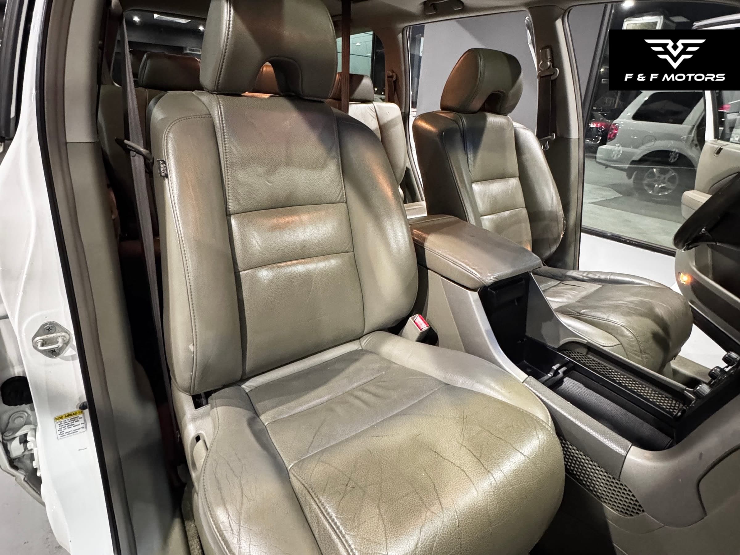 2006 Honda Pilot EX-L( with Navi) — Interior
