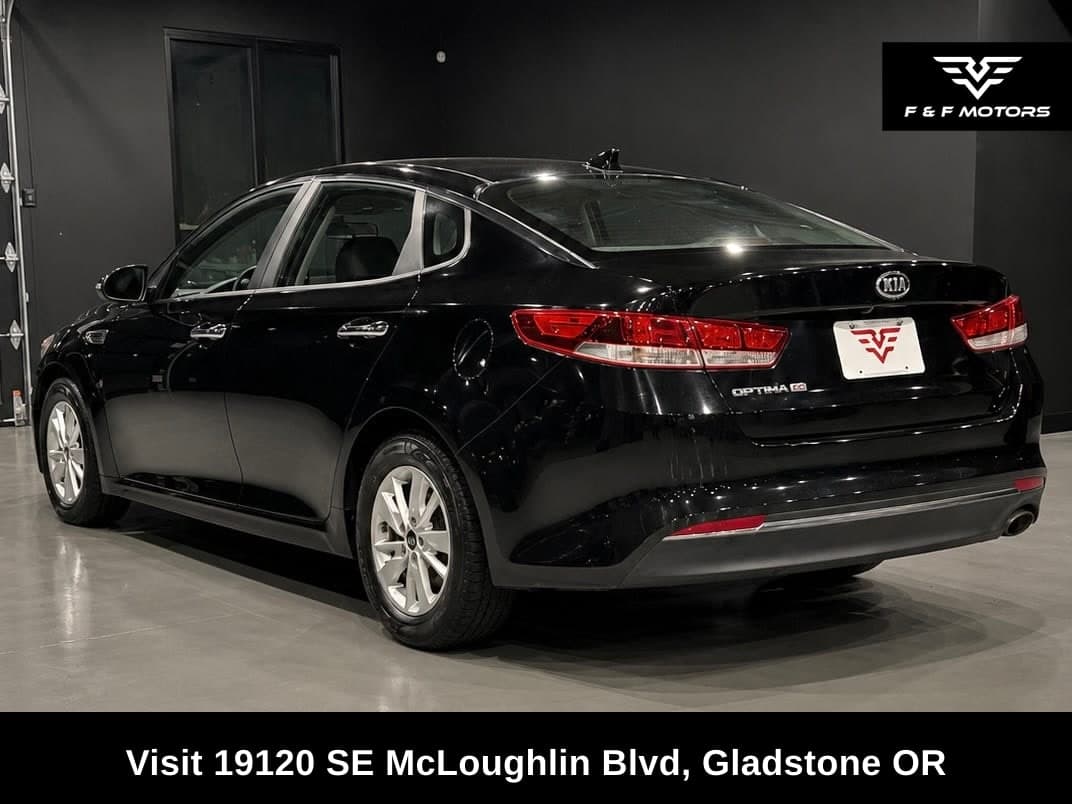 2016 Kia Optima LX photo 4