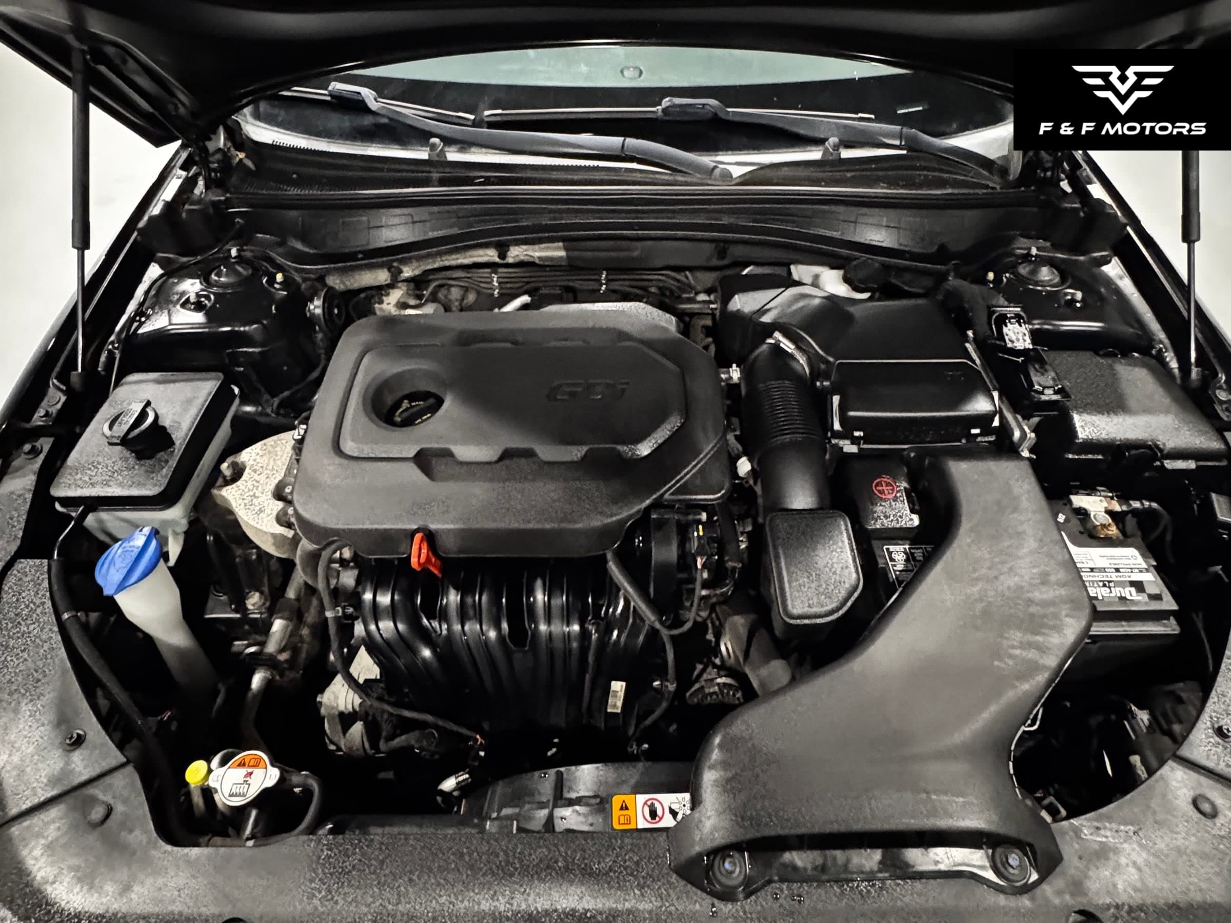 2016 Kia Optima LX — Engine
