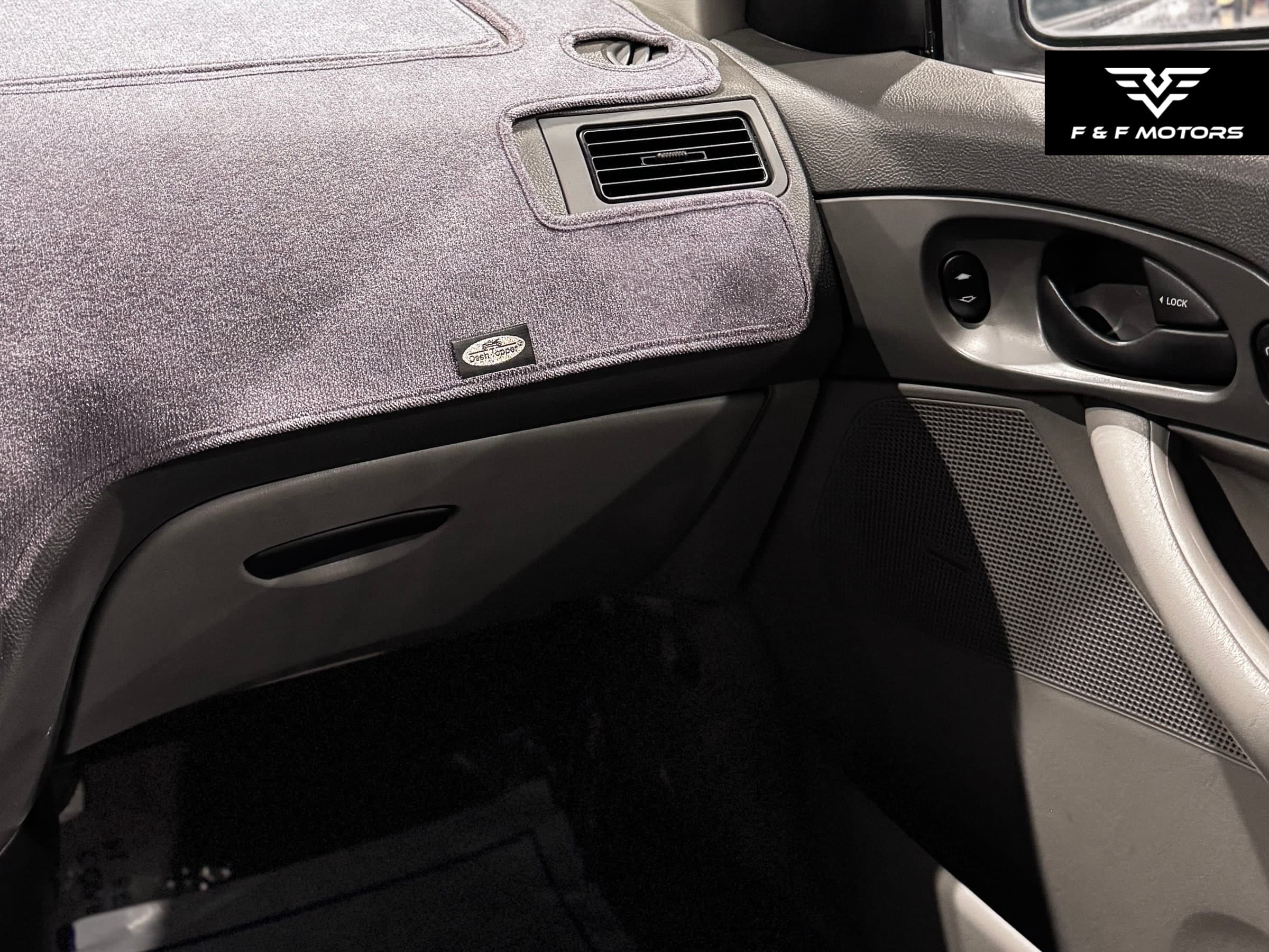 2005 Ford Focus SE — Damage