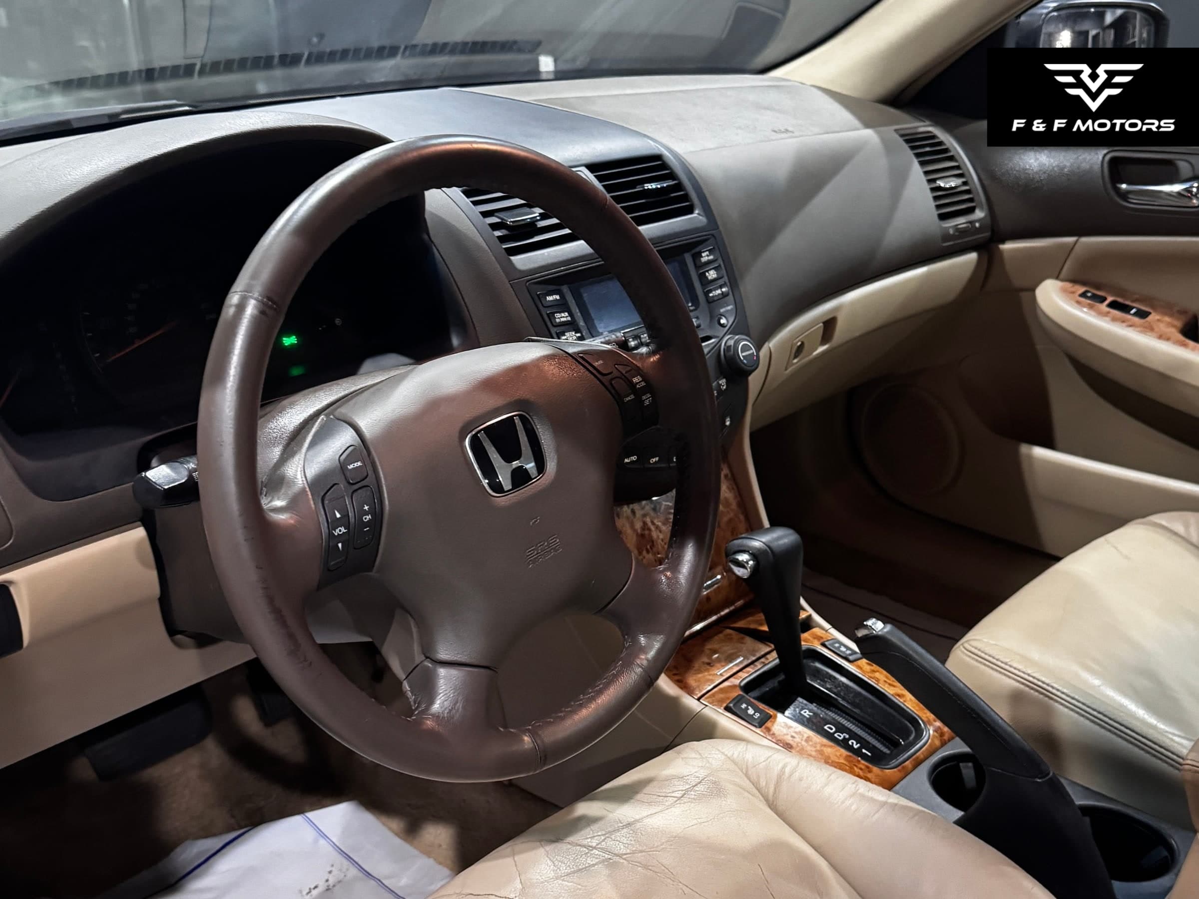 2005 Honda Accord EX — Interior