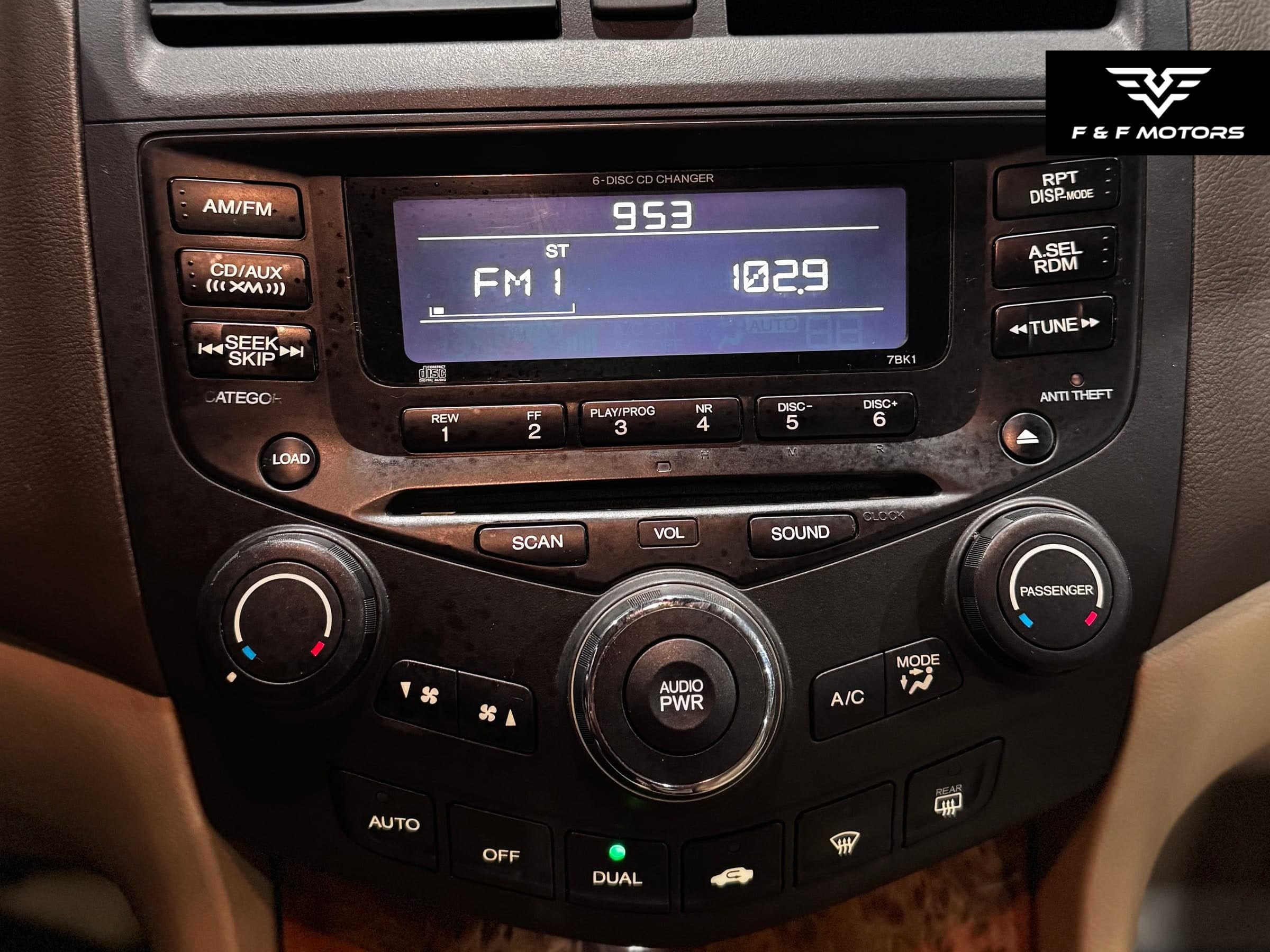 2005 Honda Accord EX photo 11