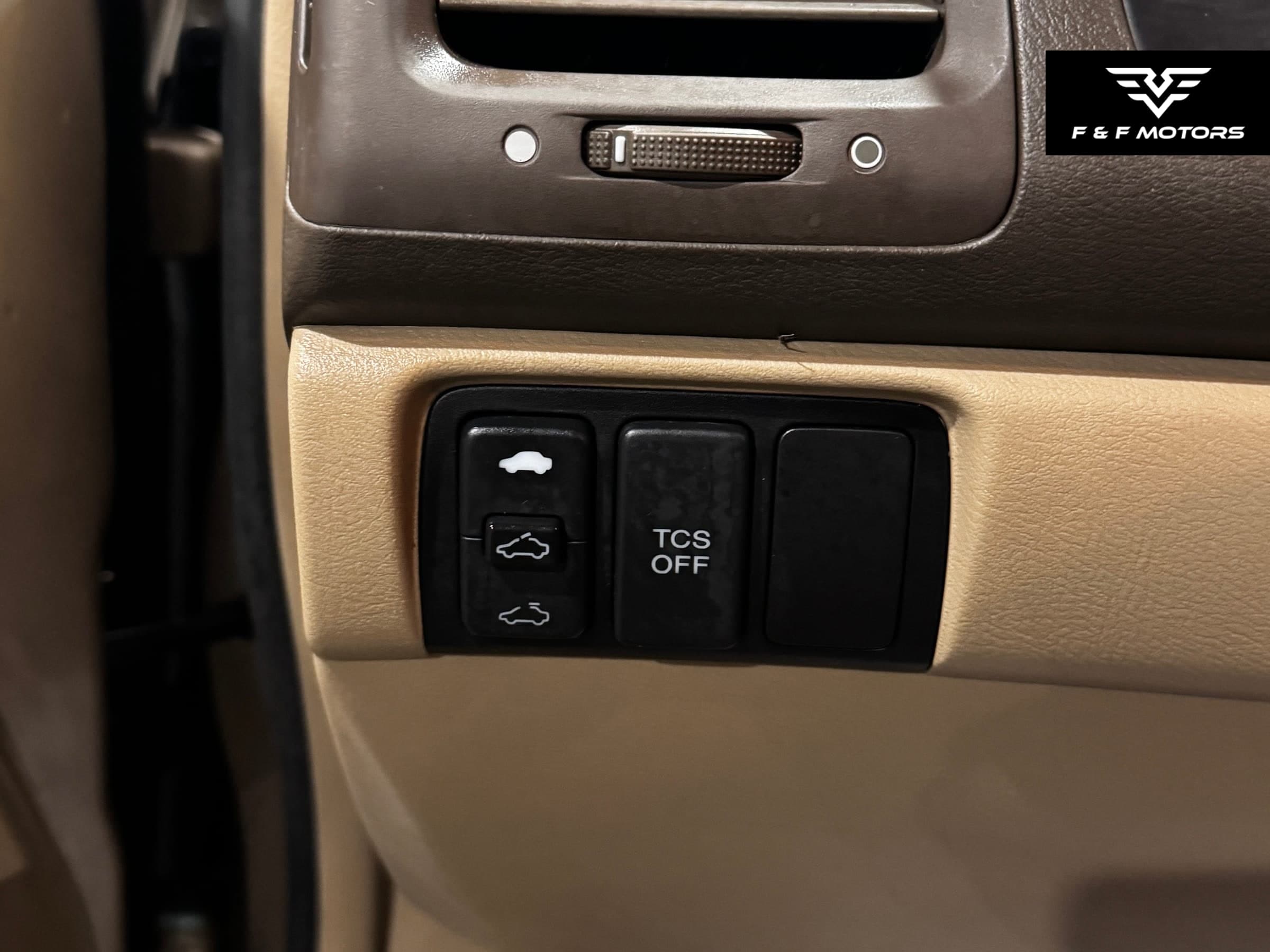 2005 Honda Accord EX — Interior