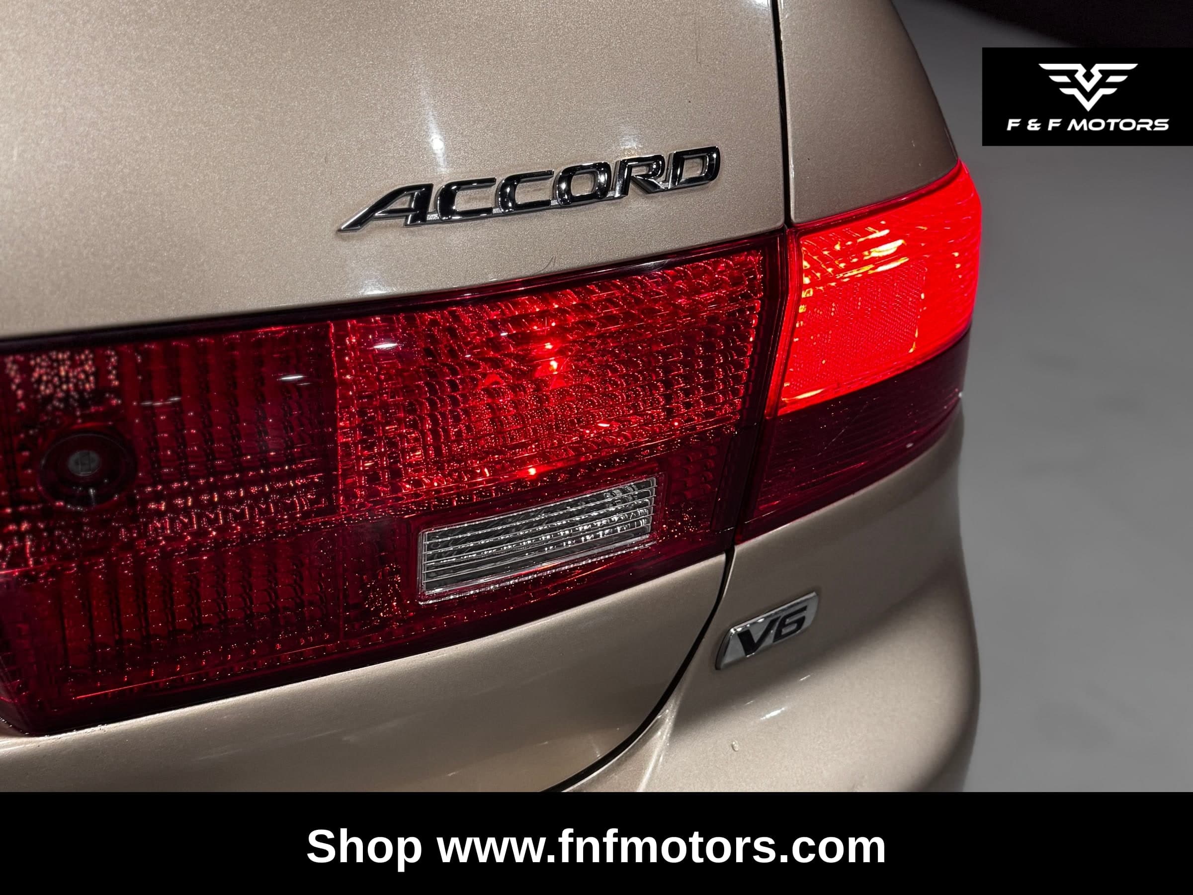2005 Honda Accord EX photo 24