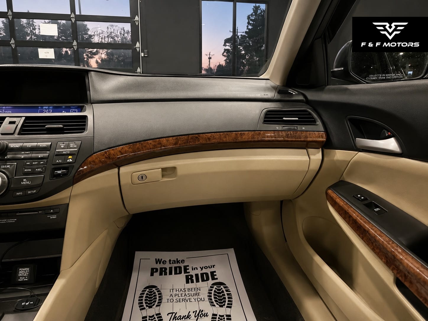 2011 Honda Accord EX-L — Interior
