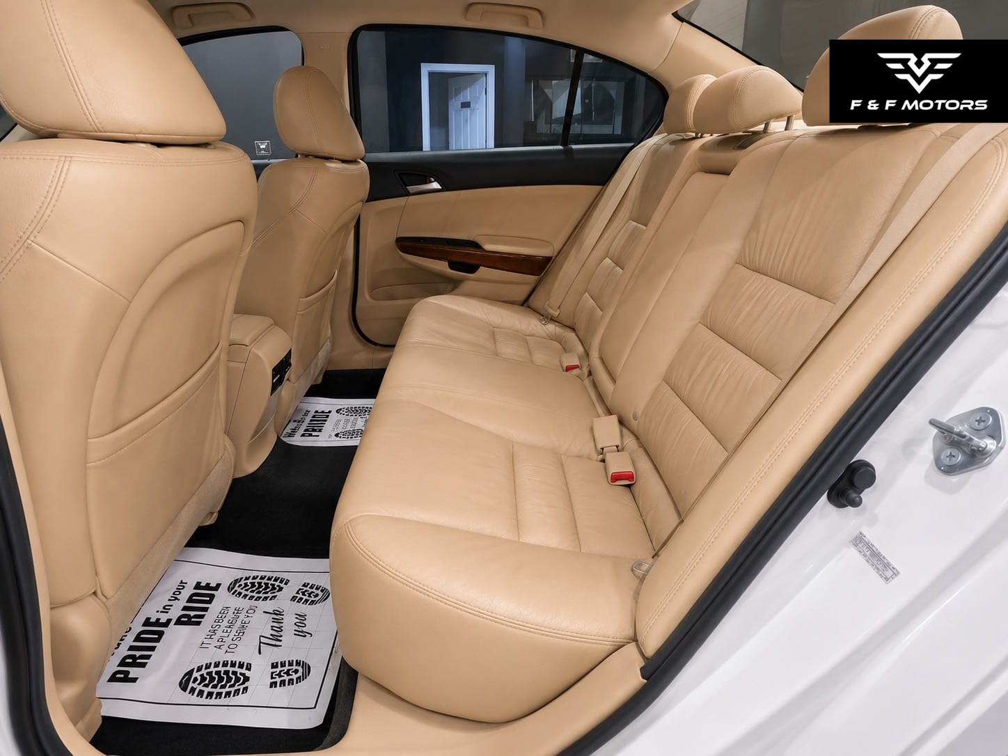 2011 Honda Accord EX-L — Interior