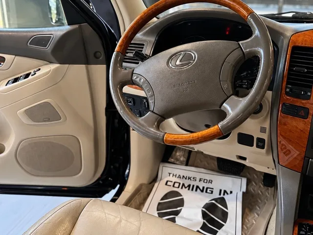 2003 Lexus Gx 470 — Interior · Photo 7