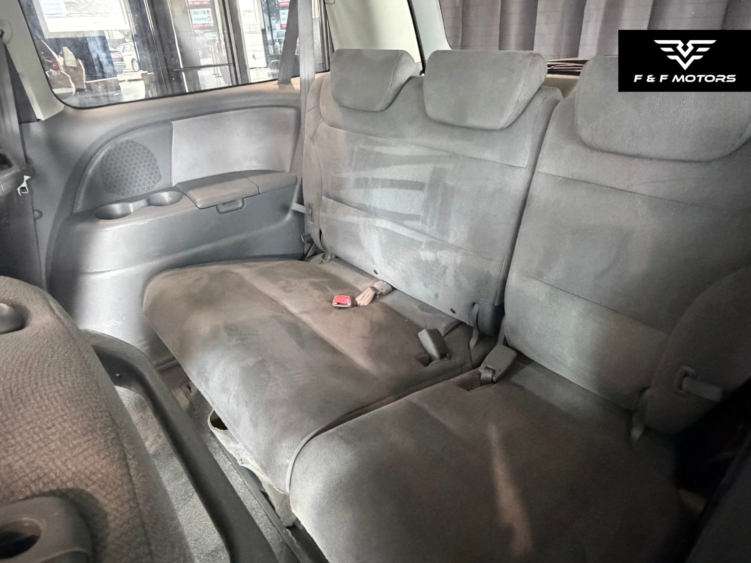 2005 Honda Odyssey EX — Interior
