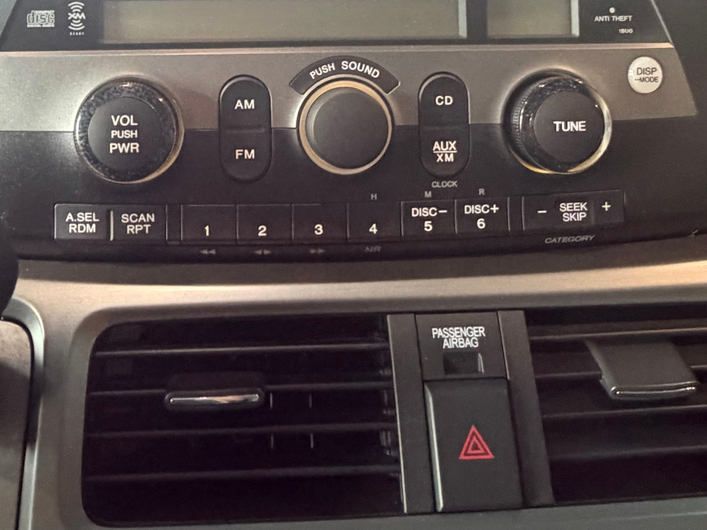 2005 Honda Odyssey EX — Interior