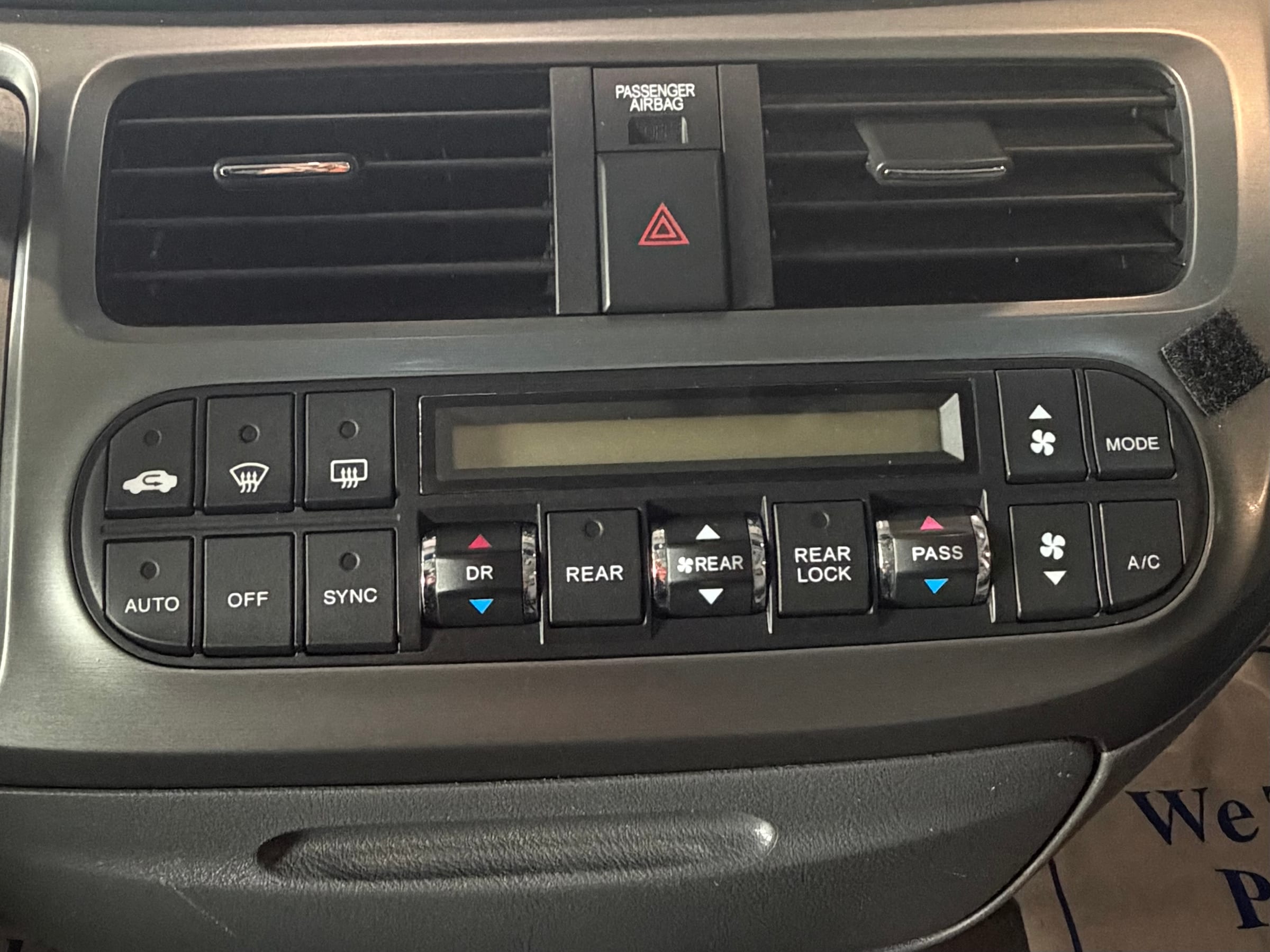 2005 Honda Odyssey EX — Interior