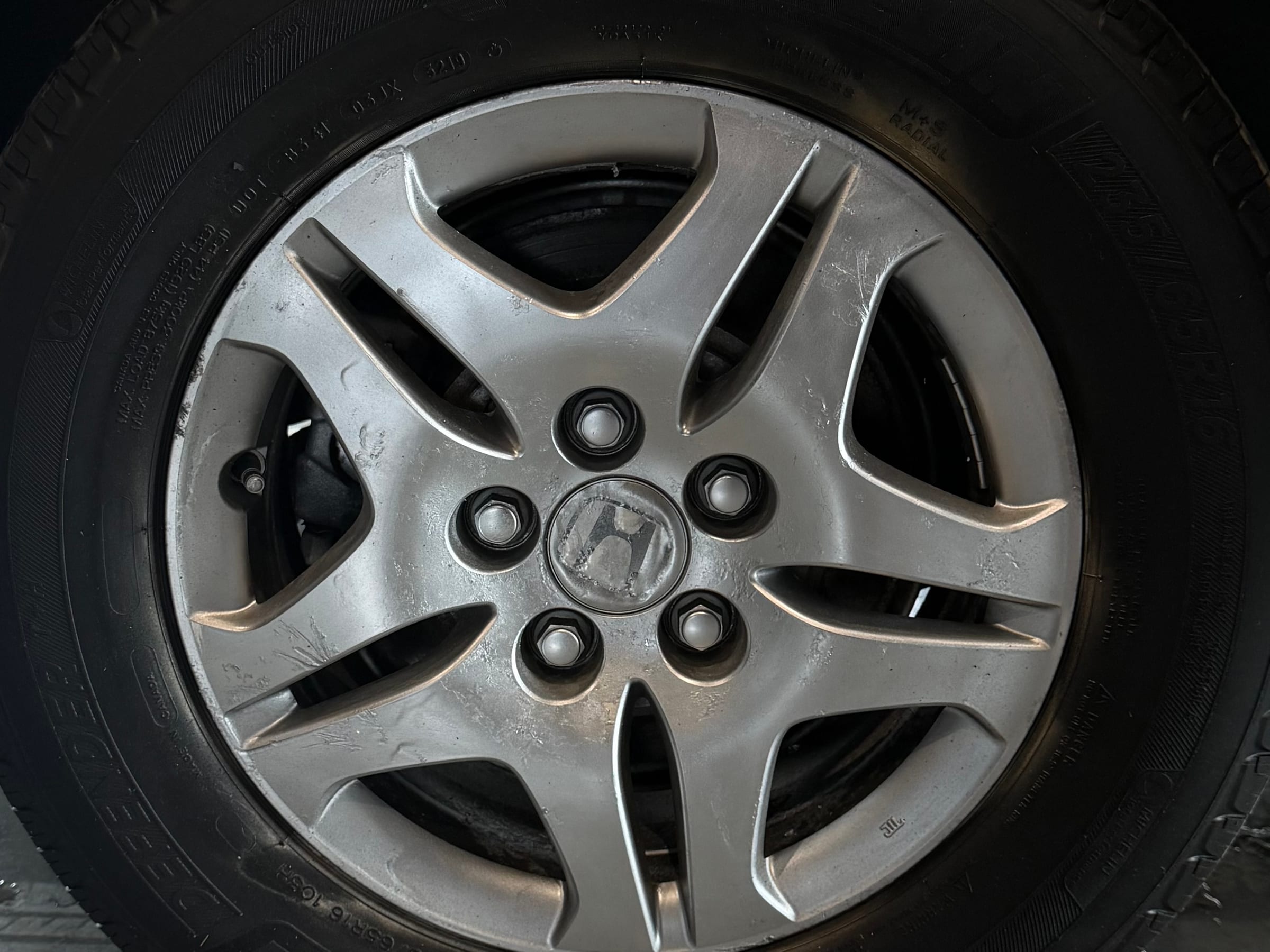 2005 Honda Odyssey EX — Wheels