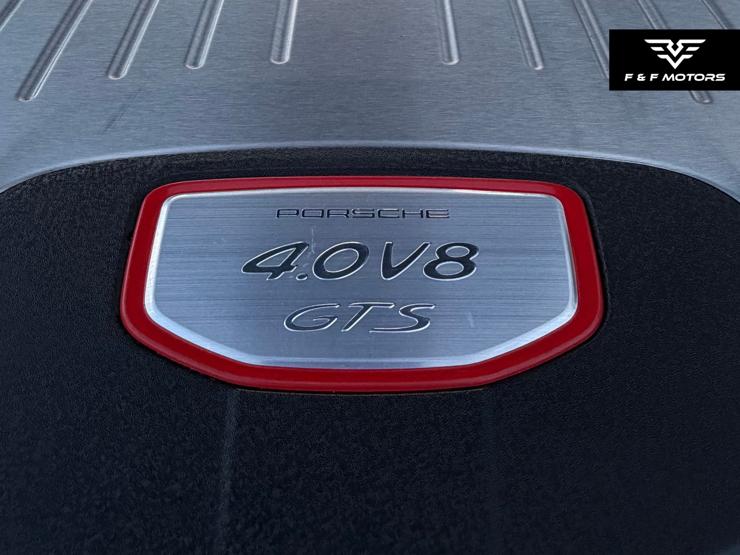 2020 Porsche Panamera GTS — Interior