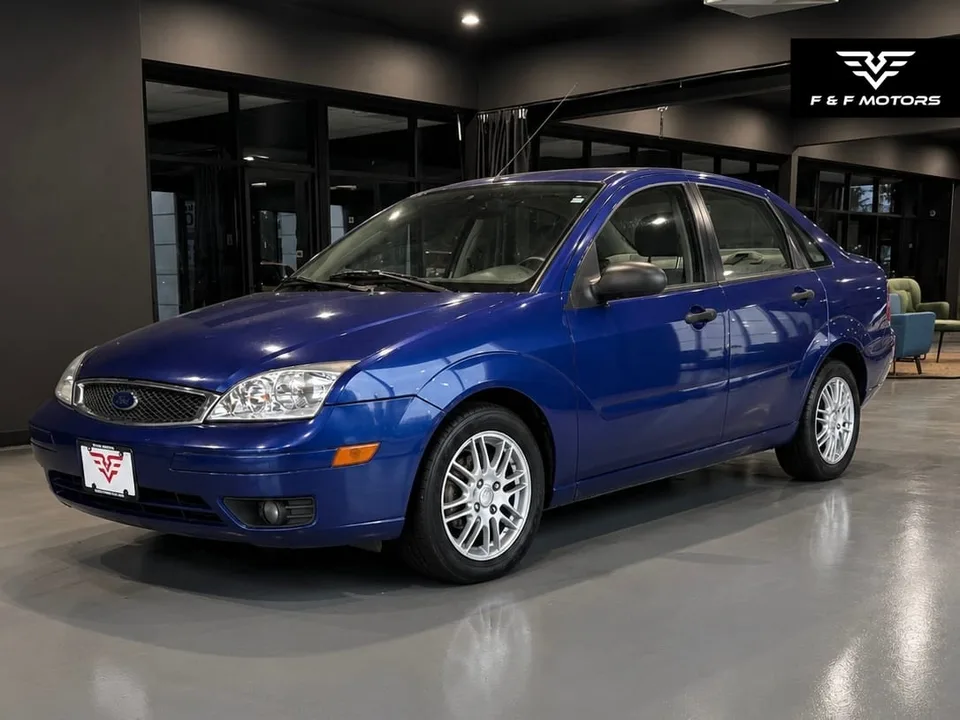 2005 Ford Focus ZX4 — Exterior