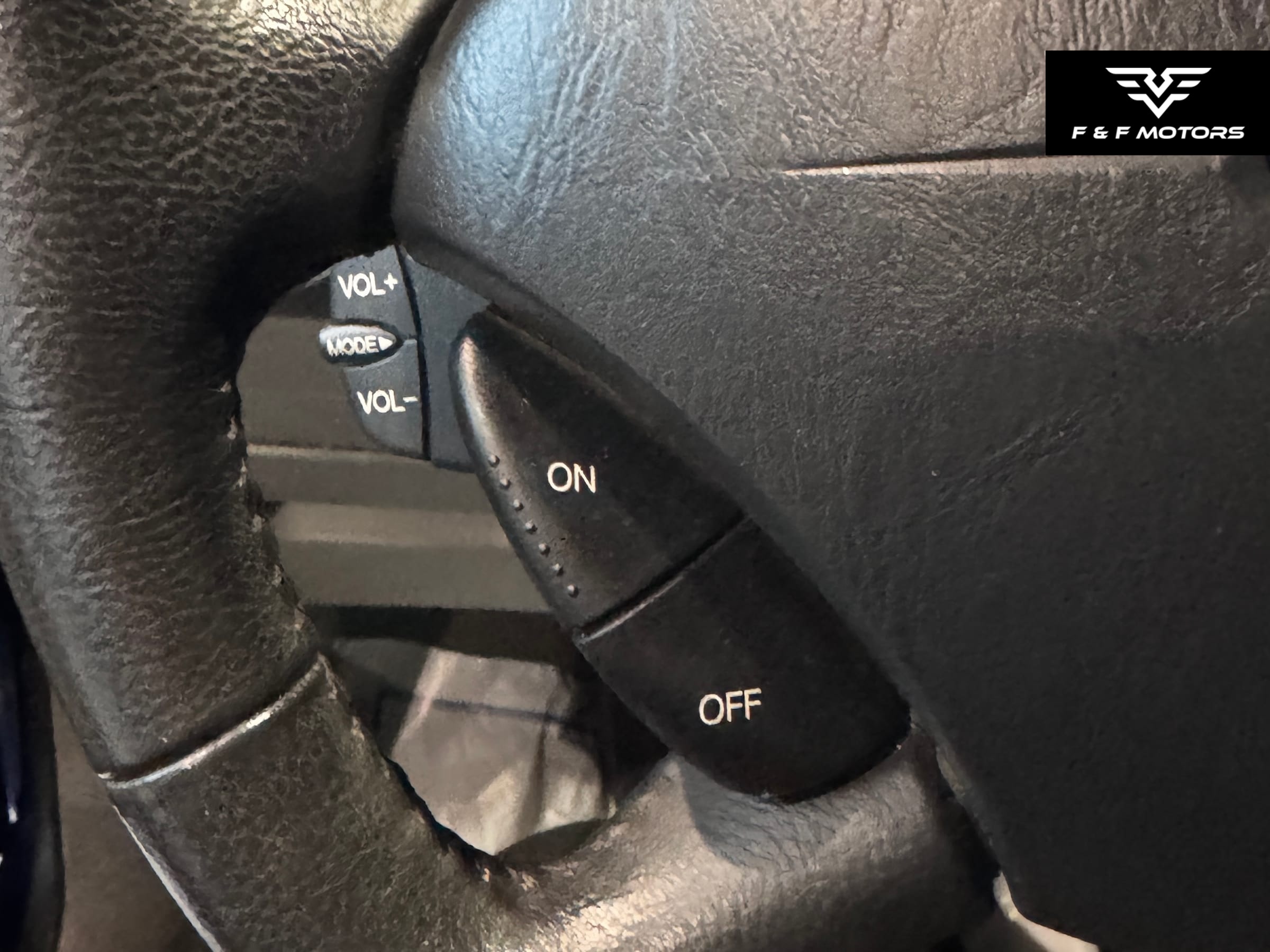 2005 Ford Focus ZX4 — Interior