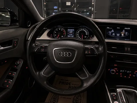 2013 Audi A4 Allroad quattro Premium Plus — Interior