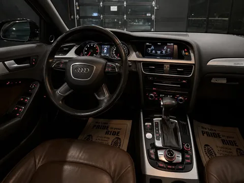 2013 Audi A4 Allroad quattro Premium Plus — Interior