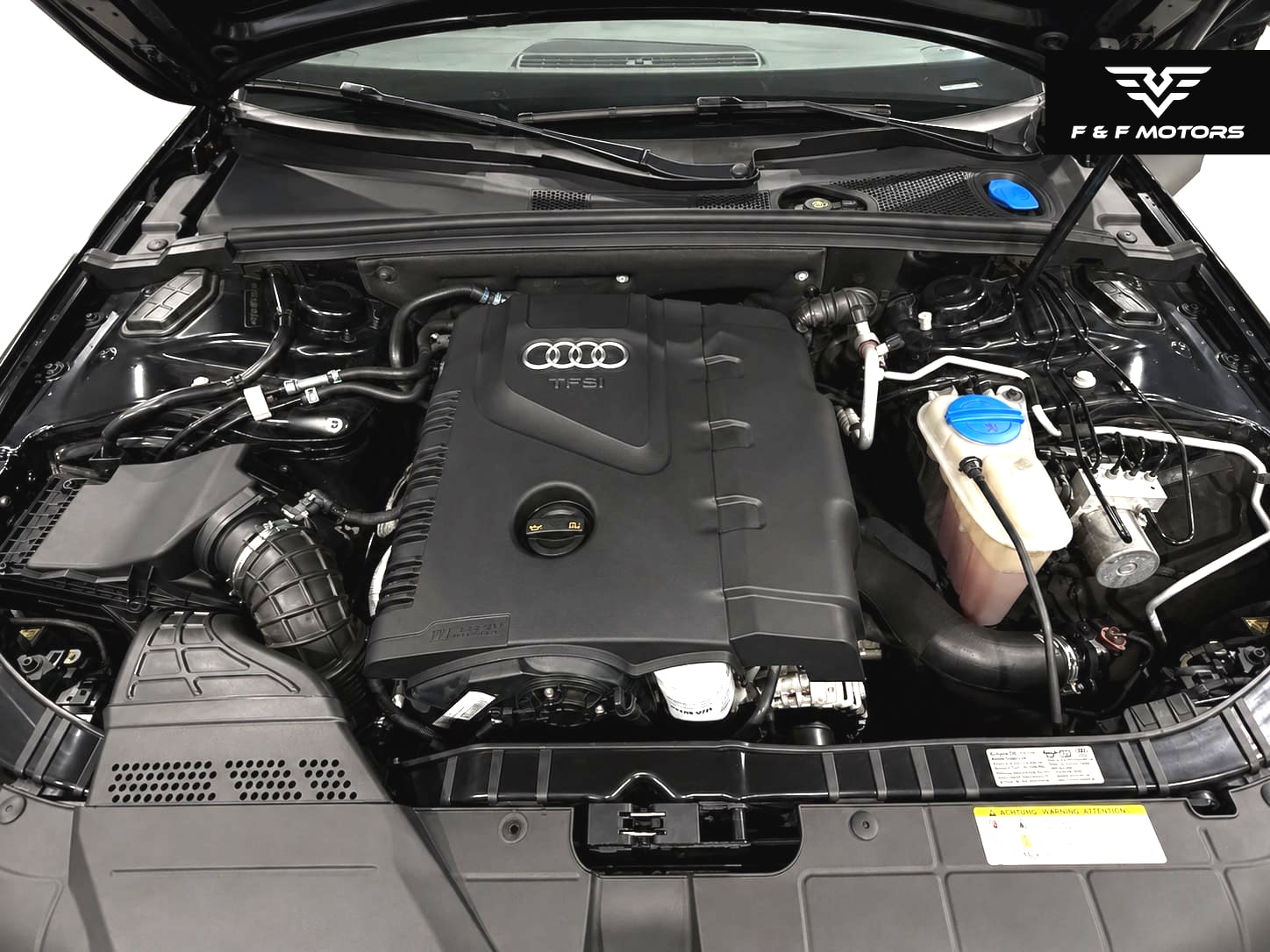 2013 Audi A4 Allroad quattro Premium Plus — Engine