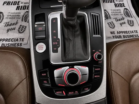 2013 Audi A4 Allroad quattro Premium Plus — Interior