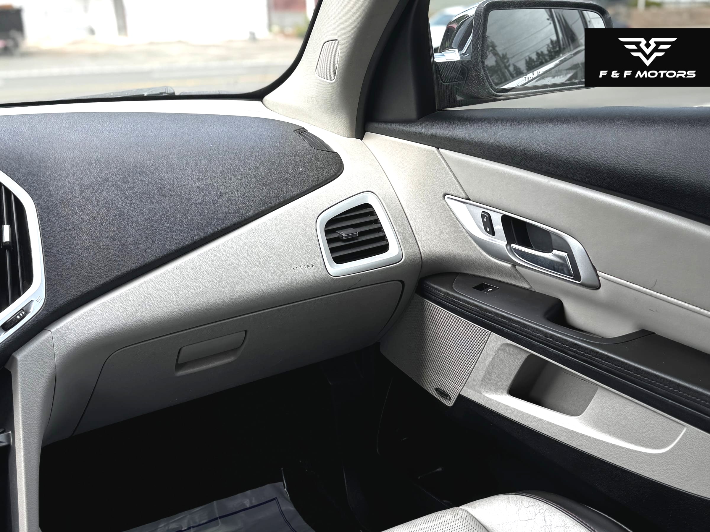 2016 GMC Terrain SLT — Interior