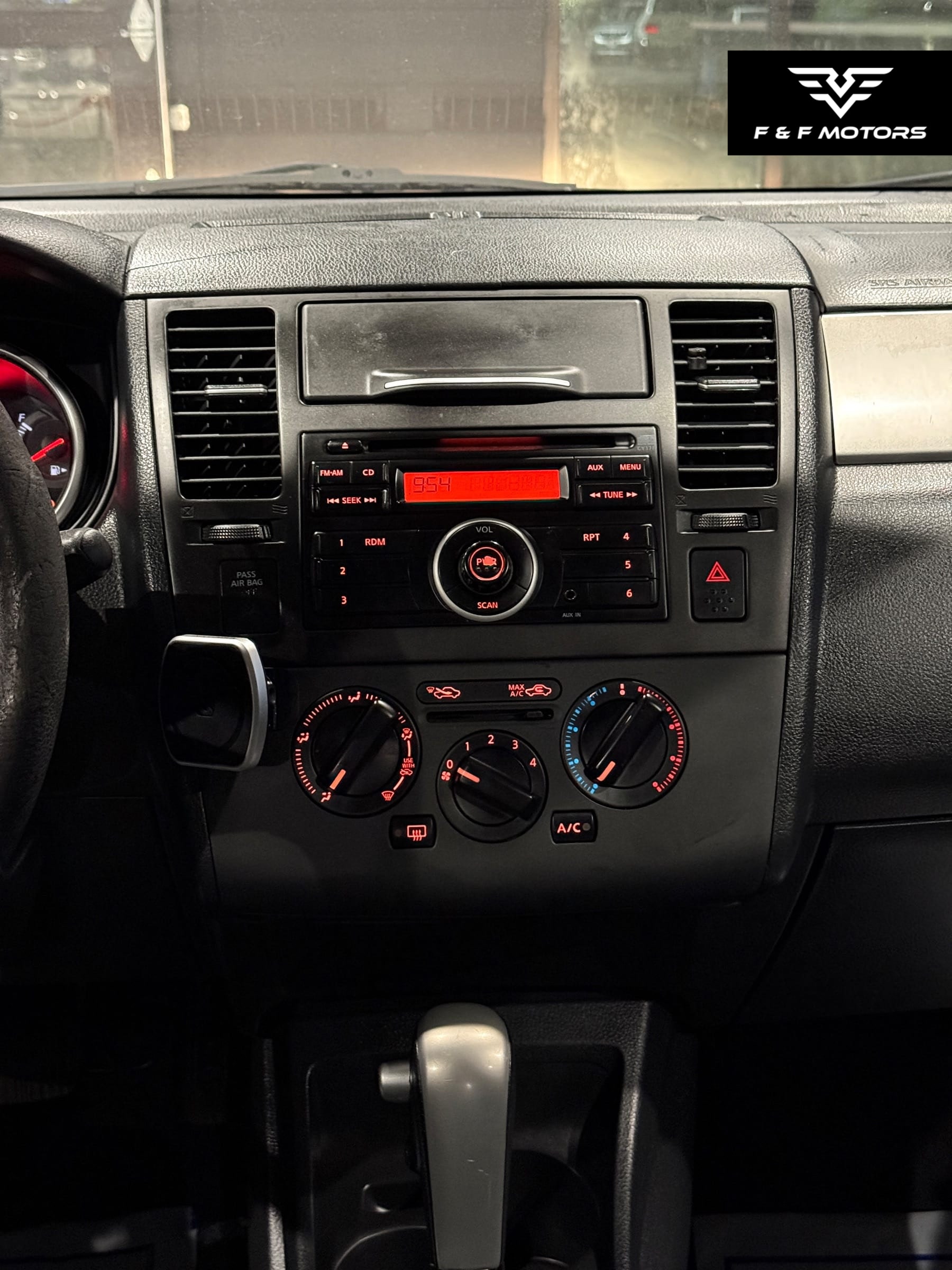2012 Nissan Versa S — Interior