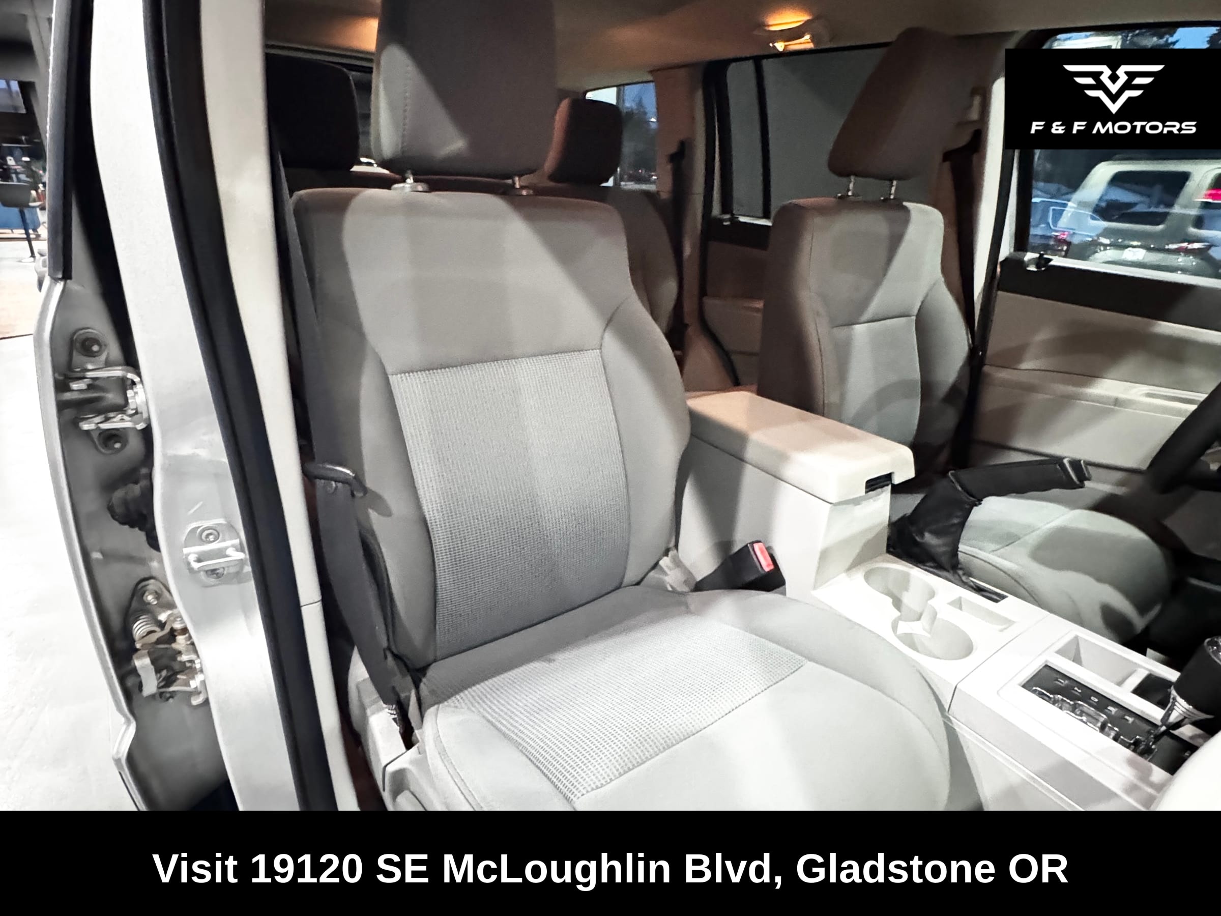 2008 Jeep Liberty Sport — Interior