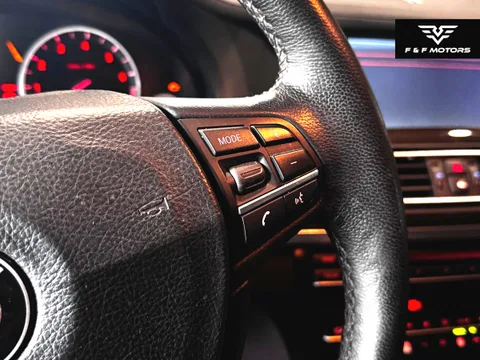 2010 BMW 750 Li X — Interior
