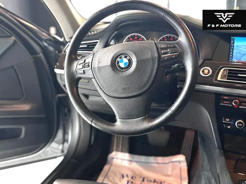 2010 BMW 750 Li X — Interior