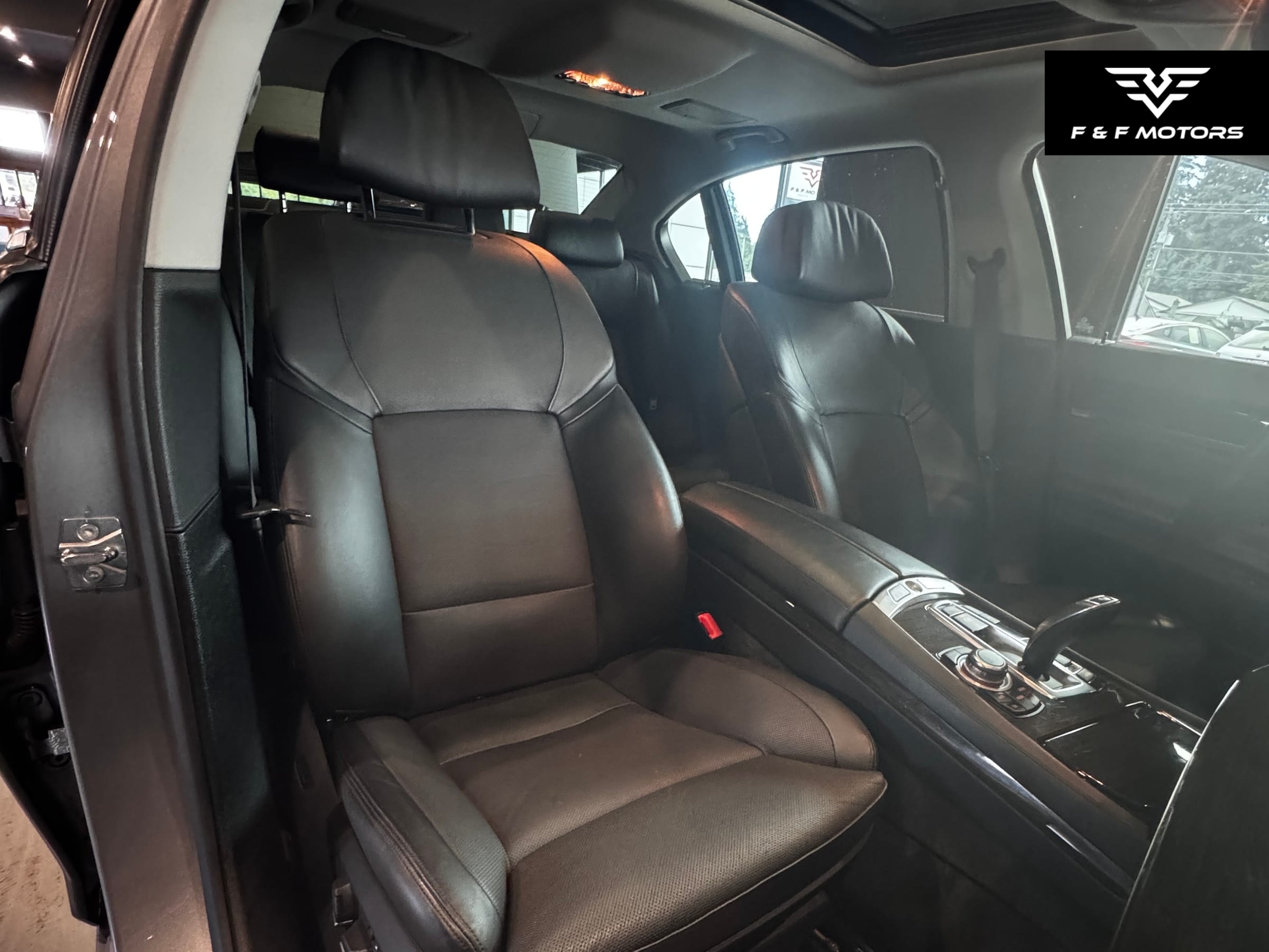 2010 BMW 750 Li X — Interior