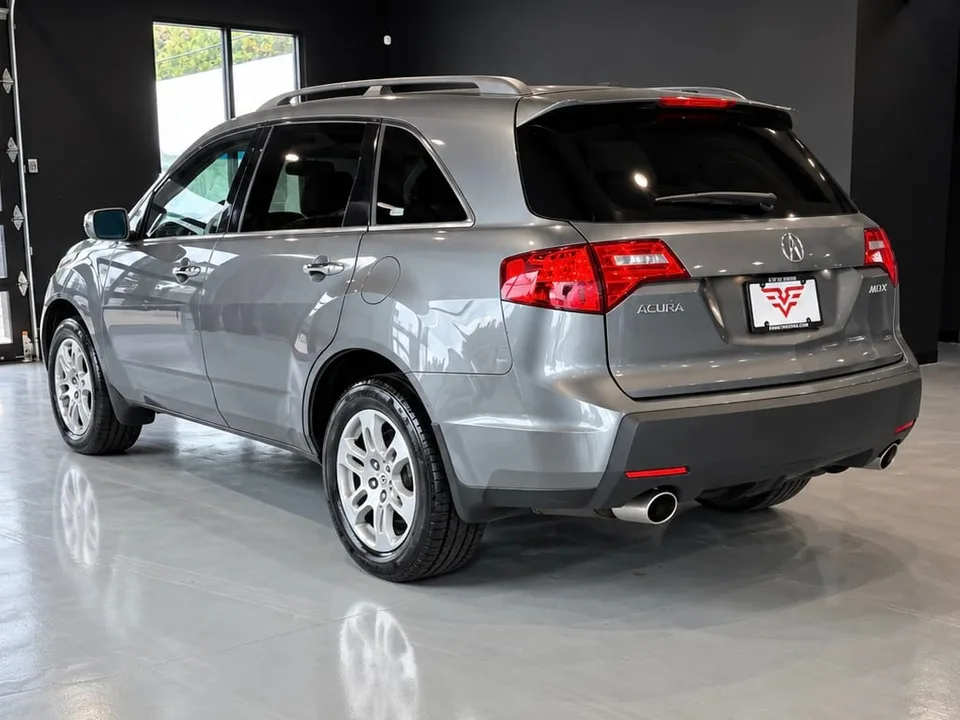 2011 Acura RDX Base — Exterior · Photo 4