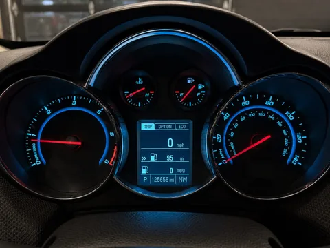 2014 Chevrolet Cruze photo 11