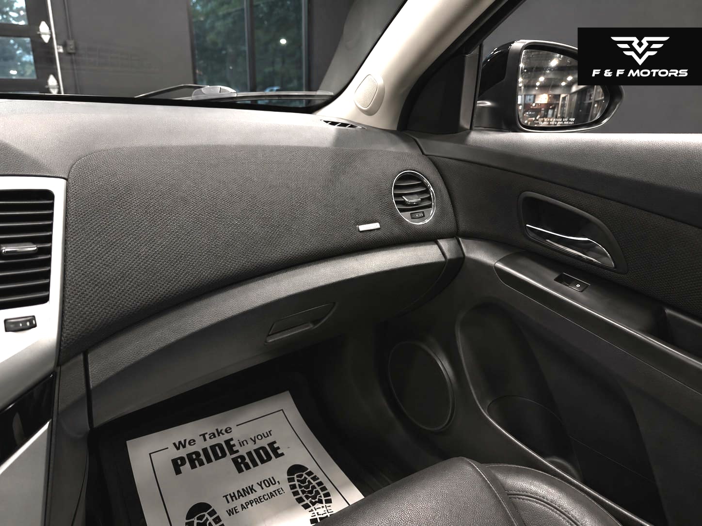 2014 Chevrolet Cruze — Interior