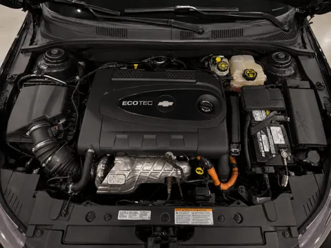 2014 Chevrolet Cruze — Engine