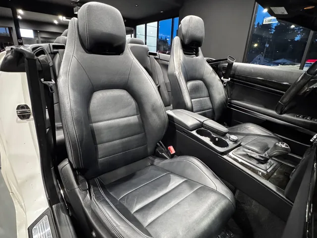 2013 Mercedes-Benz E350 — Interior · Photo 15
